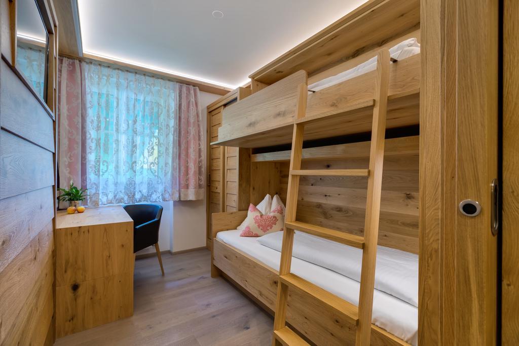 Hotel Fischerwirt Natur Waldspa Faistenau Buitenkant foto